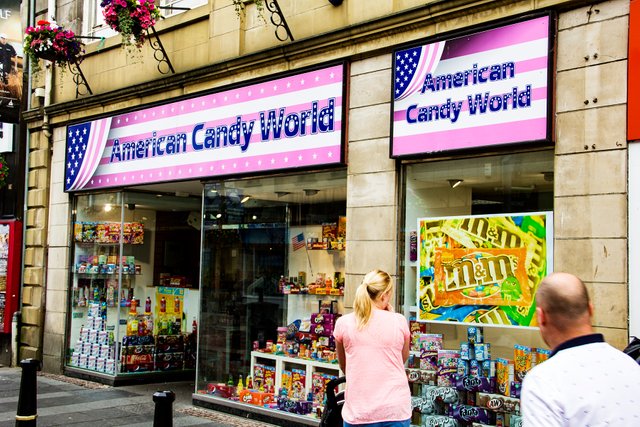 AmericanCandyWorld.jpg