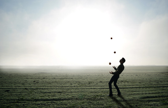 moise_theodor-juggler-1216853.jpg