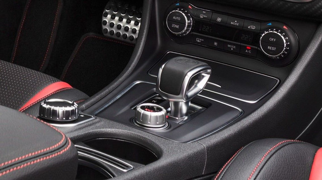 MERCEDES-BENZ-A45-AMG-5548_2.jpeg