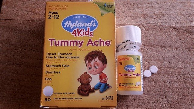 Детские таблетки от живота. Таблетки от живота для детей 5 лет. Таблетки при боли в животе у ребенка. При болях в животе у ребенка лекарства 7 лет. Что дать ребенку 7 лет от живота.