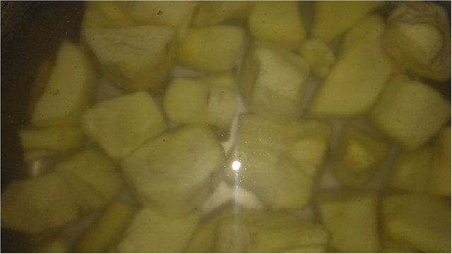 sopa APIO COMENZANDO A HERVIR.jpg