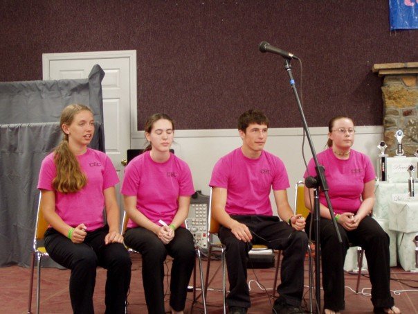 2004 HCBC Quiz Team - Pink - at WCC.jpg