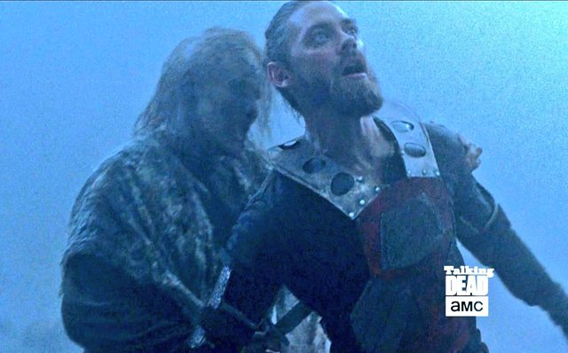 TWD Jesus Murdered Ds5dxJLWsAIklkf.jpg:large.jpeg