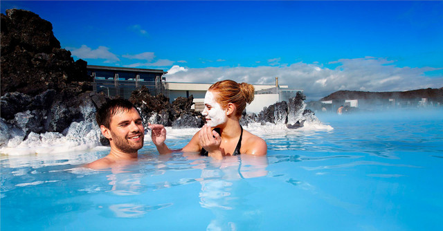 bluelagoon.jpg