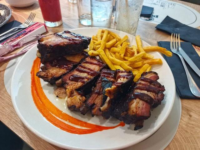 Pork's Grill