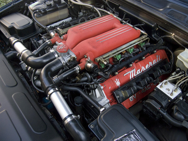Maserati 32 V8 Engine by Cuttie és Jodie-1.jpg