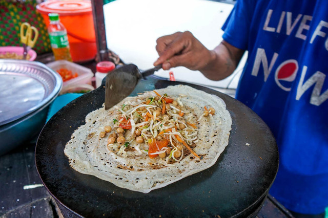 Burmese-Street-Food-6.jpg