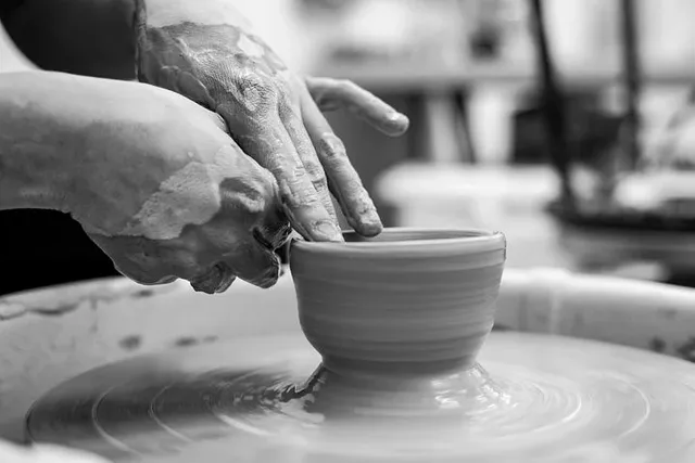 pottery-4618917__480.webp