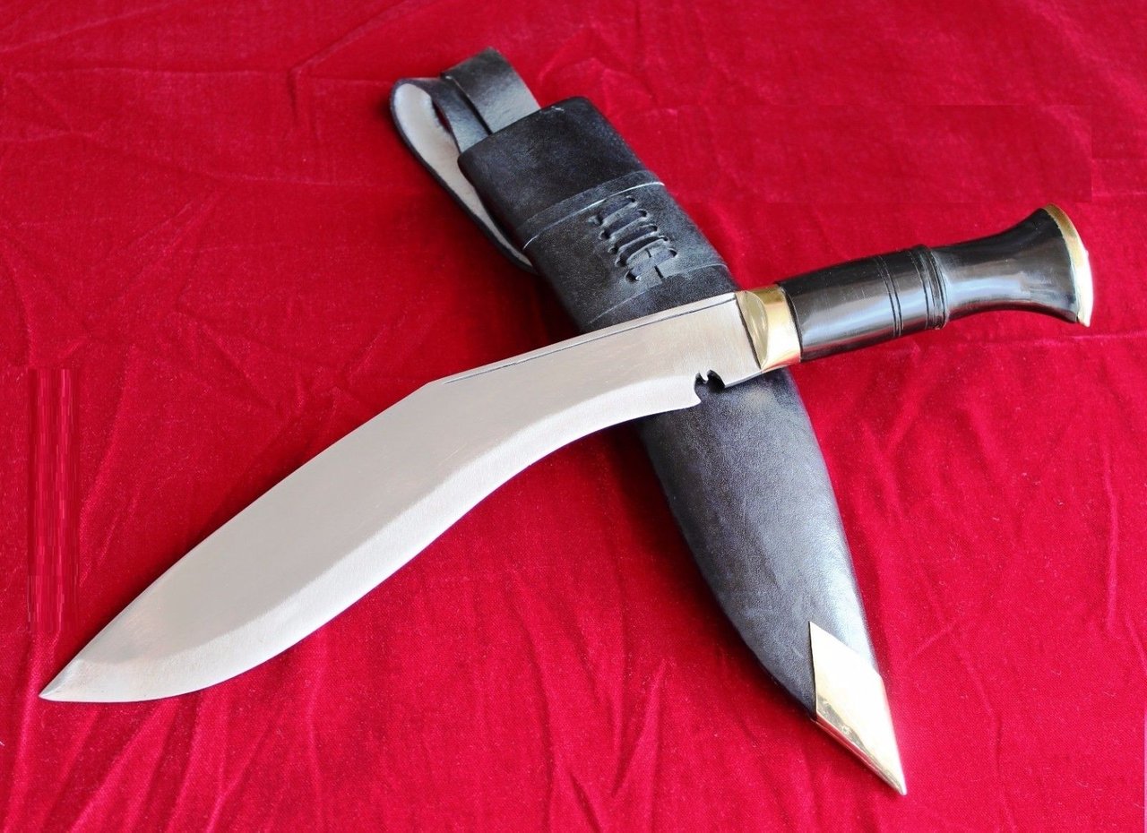 Самые древние ножи. Нож непальский "кукри". Кукри непальский боевой нож. Нож гуркхов кукри. Клинок кукри боевой.
