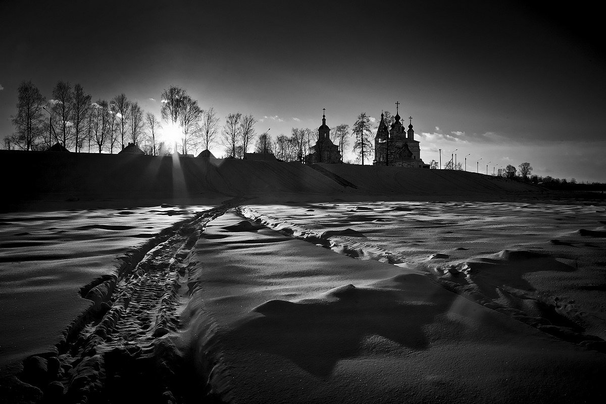 Photo w. Россия черно белая. Черная Россия. Рассвет Россия черно белый. Черно белые фотографии России.