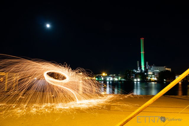 Lightpaint-7s.jpg