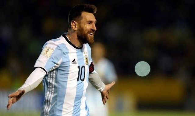 SOCCER-WORLDCUP-ECU-ARG1.jpg