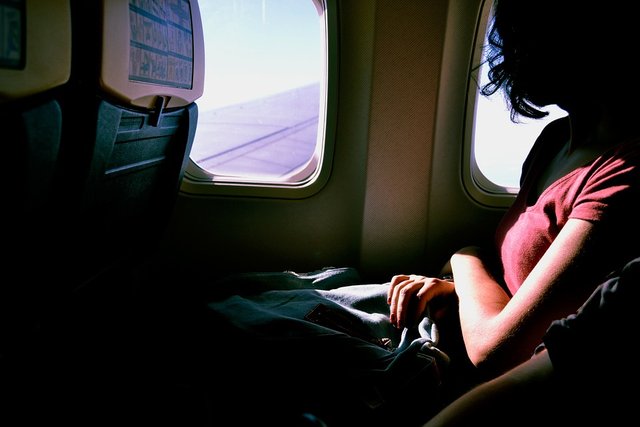 airplane-1209752_960_720.jpg