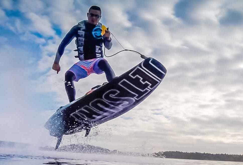 Jet serf. Джет серф Титаниум. Доска джетсерф. Джетсерф первый. Первый Jet Surf 1987г.