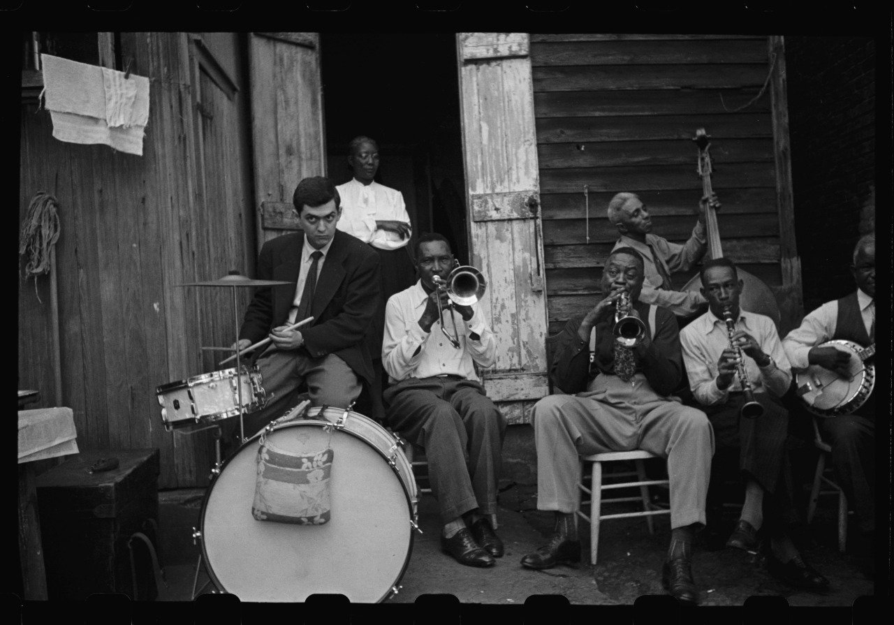Жанры негритянской музыки. Джаз бэнд новый Орлеан 20е годы. Джаз бэнд новый Орлеан 20е годы арт. Джаз новый Орлеан 1920. Новый Орлеан джаз ретро.