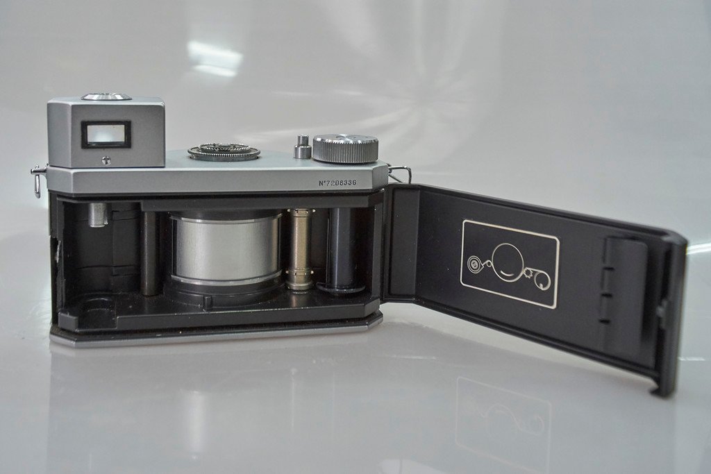 Horizon камера. Фотоаппарат Горизонт панорамный. Панорамный фотоаппарат Горизонт экспортный. Фотоаппарат Горизонт 6911975. Фотоаппарат Горизонт 1967 года.