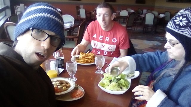 FAV BROS MOM LUNCH IMG_20190116_153503.jpg