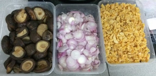 IMG_20180615_090507-mushroom shallot prawn.jpg
