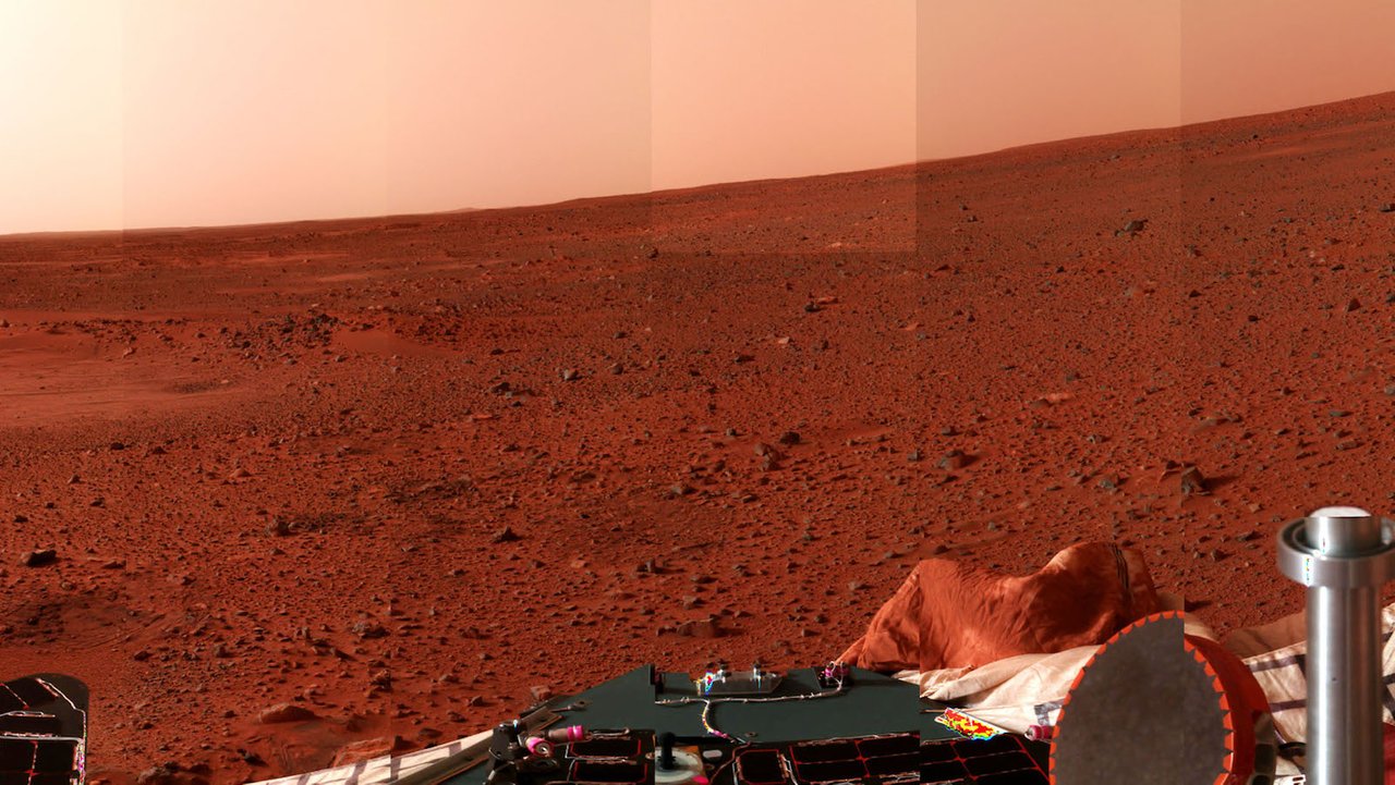 On Mars, NASA Finds 'Organic' Substances Linked to Life.