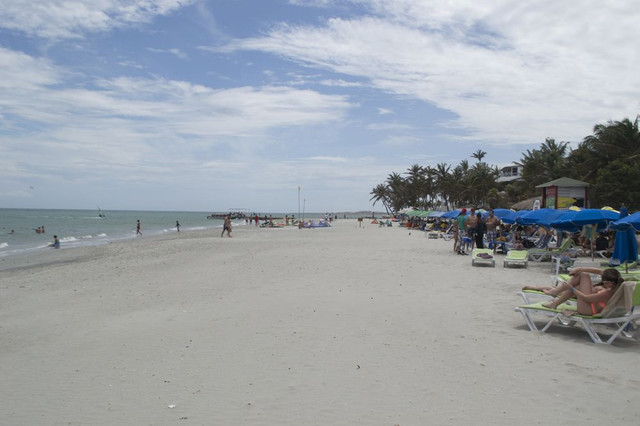 yaqueplaymar0107.jpg