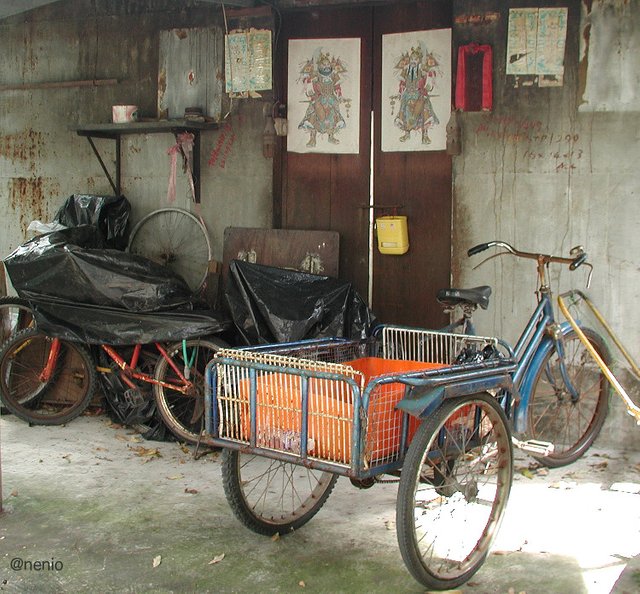 rural-HK-bycicle.jpg