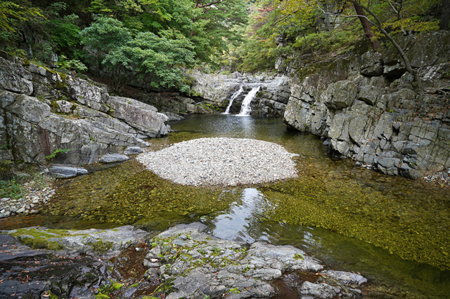 b-S260927-112023.jpg