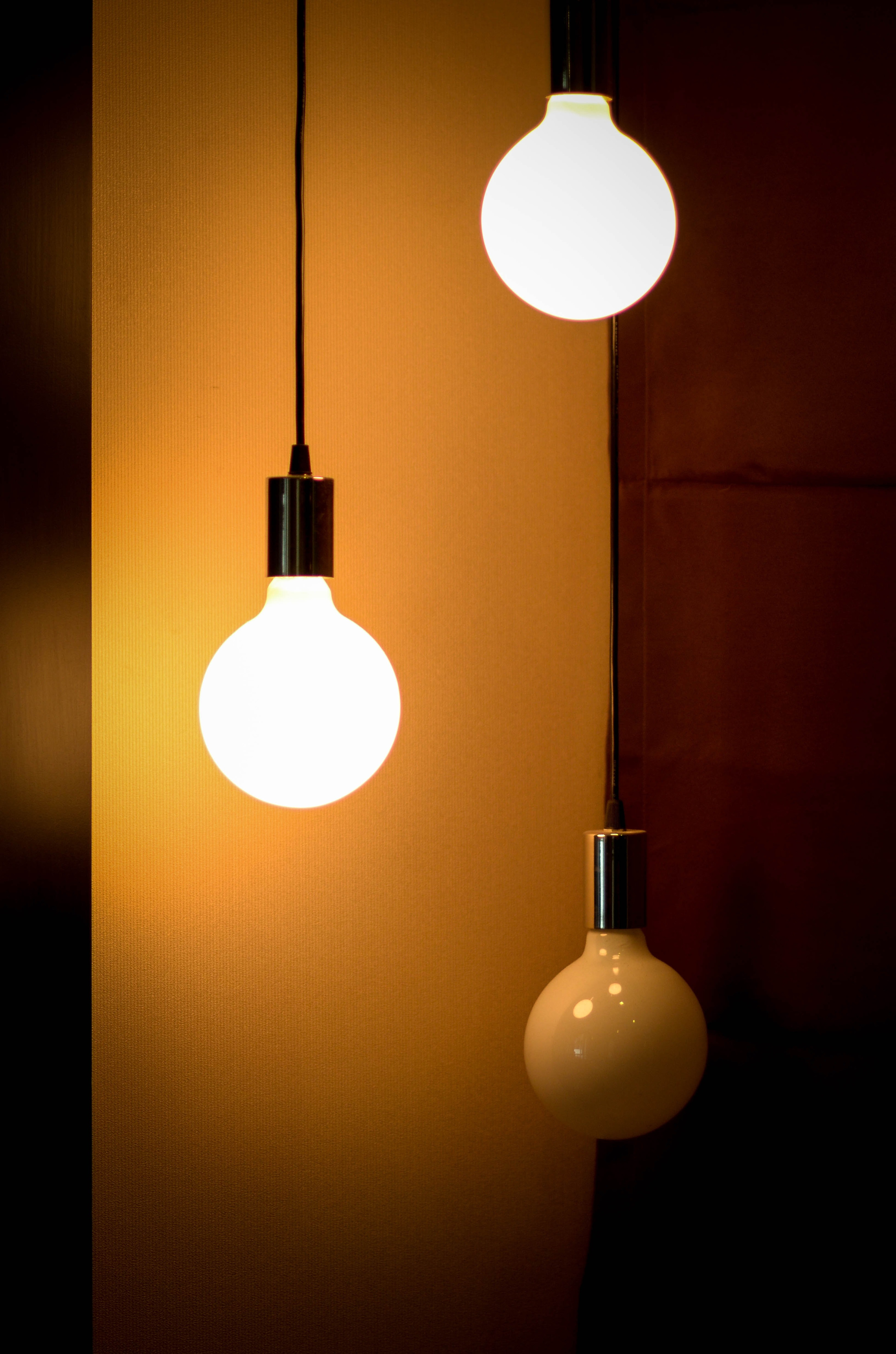 bright-bulb-close-up-266688.jpg