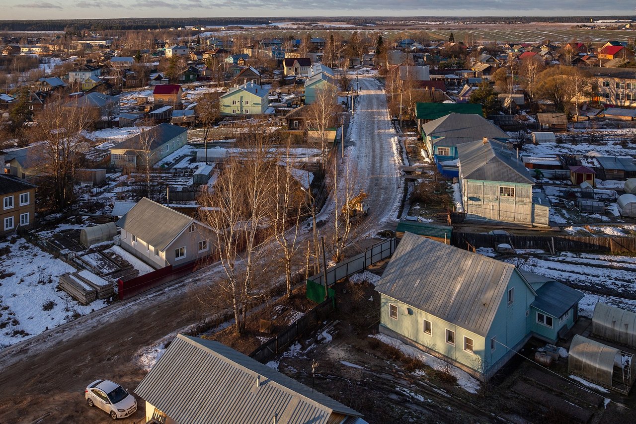 Будучи жителями города. Тотьма Красавино. Тотьма население. Тотьма улицы. Тотьма жители.