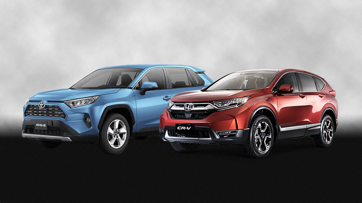 Rav4 vs. CRV 2018 Тойота. Toyota CR-V 2019. Toyota CRV 2019. Тойота рав 4 и Хонда СРВ.