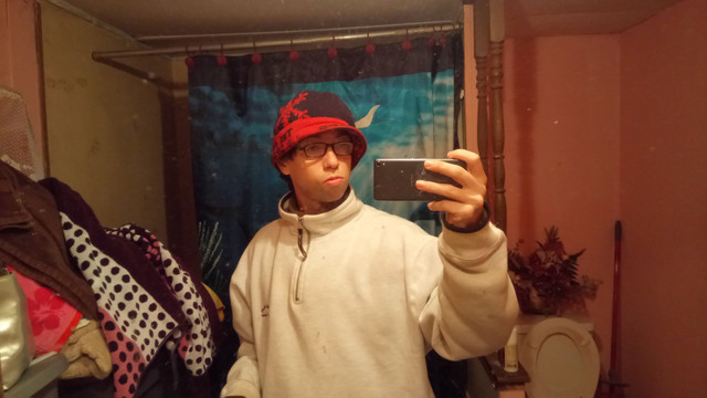 christmas mom bathroom
