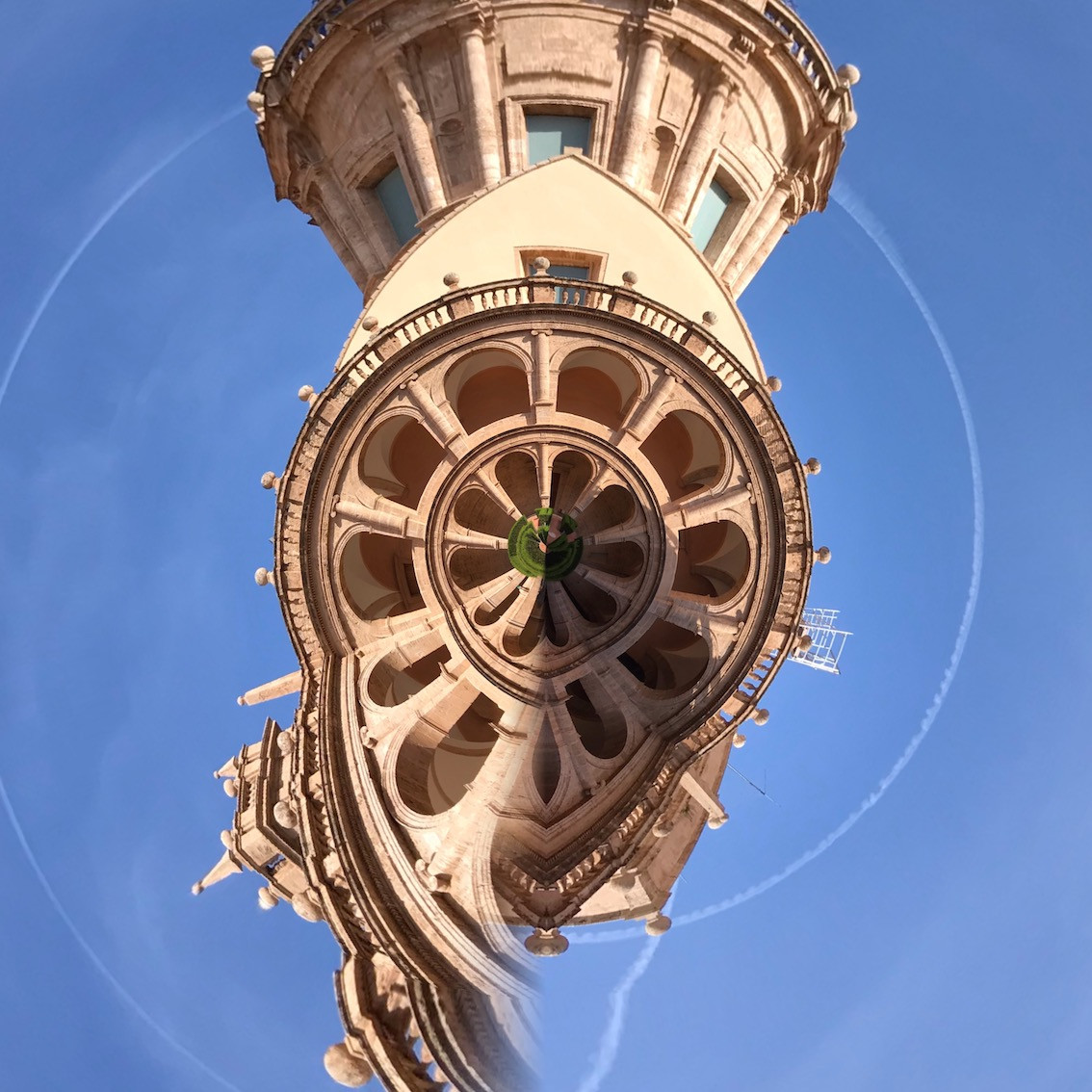 main_image