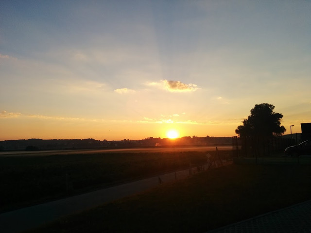 sunrise2.jpg