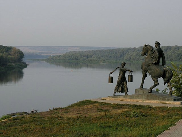 Шолохов на берегу дона
