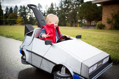 Marty-Mcfly-delorean-DIY-halloween-costume-Cory-Newton-Smith.jpg