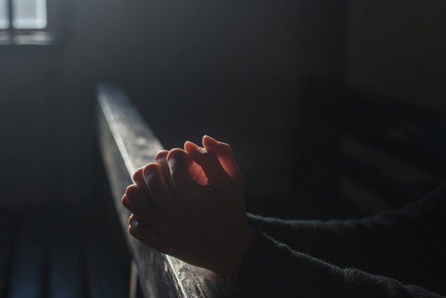 prayer-2544994_1920.jpg