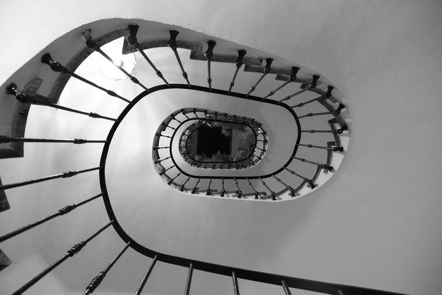 ladder-2202669_1280.jpg