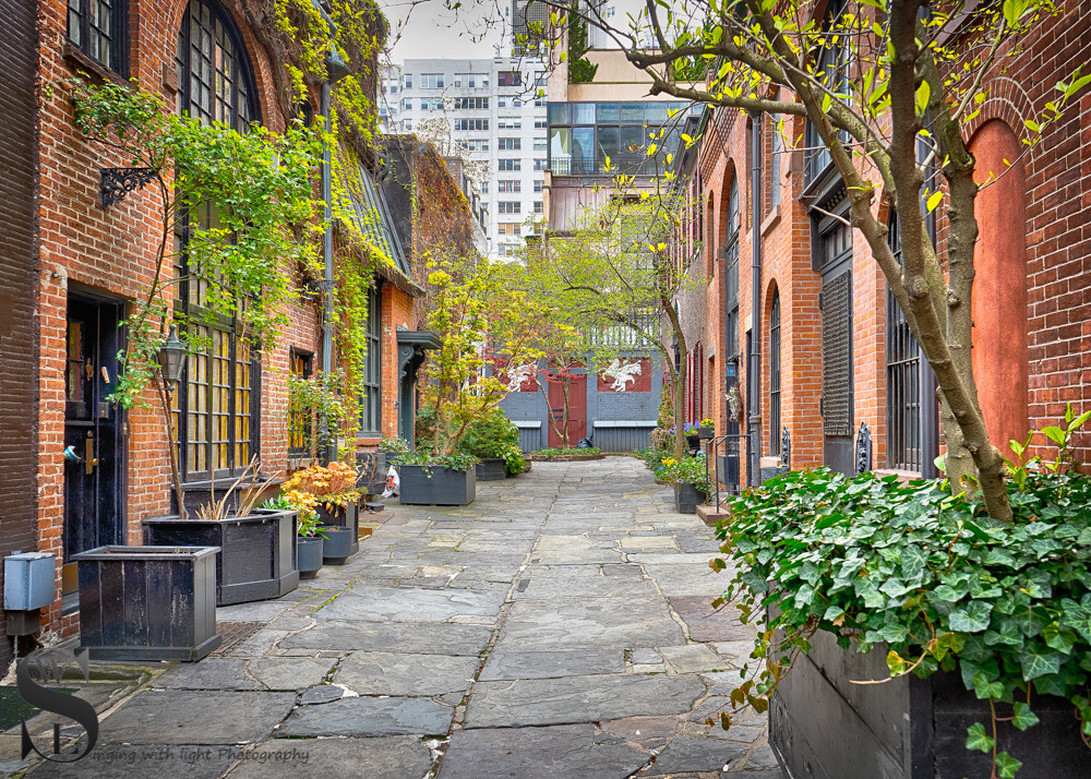 Sniffen Court (2 of 3).jpg