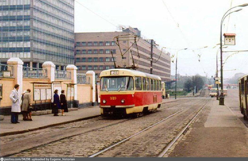 Г москва перово. Шоссе Энтузиастов 80 е годы. Район Перово шоссе Энтузиастов. Метро Новогиреево 1980. Старые трамваи на шоссе Энтузиастов.