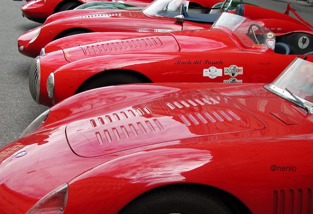 red-ferrari.jpg