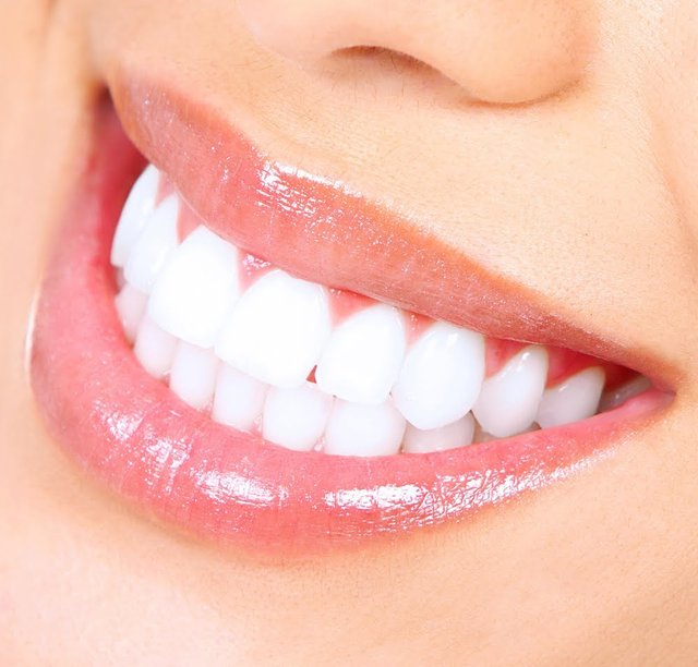 7 natural teeth whitening techniques