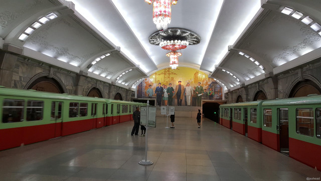 DPRK Metro station.jpg
