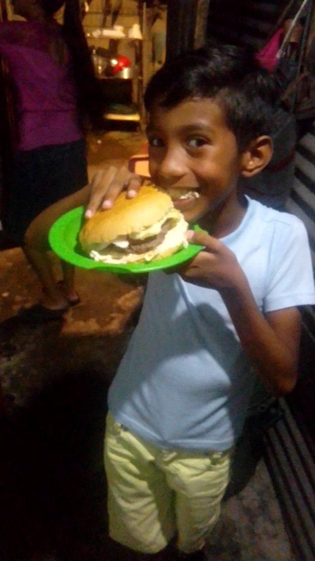 niño tecnologia.jpg