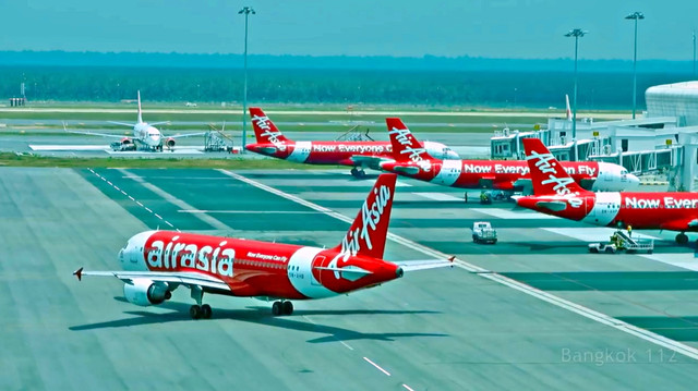 Air Asia Flight - Kuala Lumpur to Bangkok - April 2015.jpg