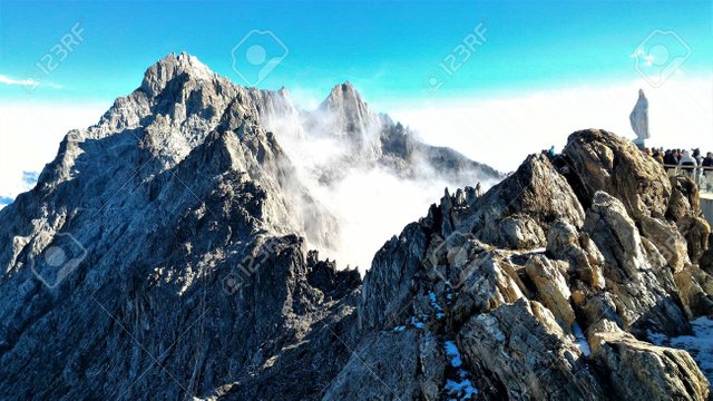 89100692-pico-bolivar-mérida-venezuela-.jpg