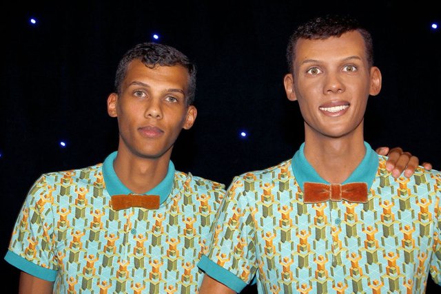 Stromae fils de. Стромай Ленфер. Стромае с женой. Стромае 2022 с женой. Stromae 2000.