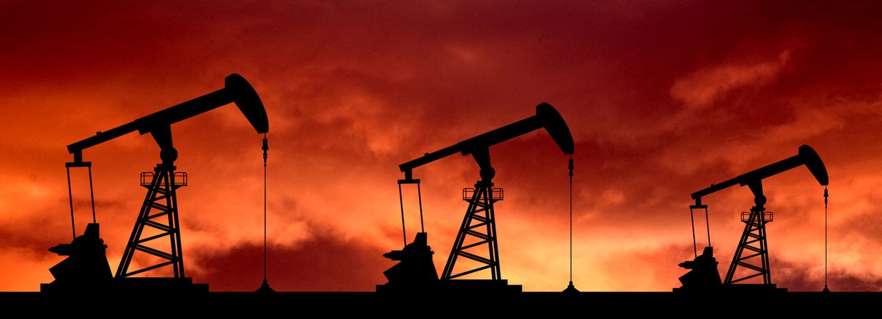 Добыча нефти в краснодарском крае. Полезные ископаемые ископаемые краснодарского края. Первая нефтяная скважина на кубани. Краснодарский край нефтедобыча. Нефть в ставропольском крае.