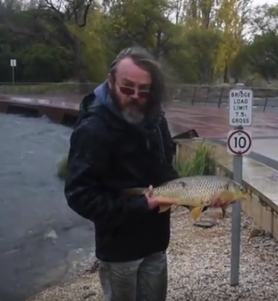 Screenshot-2018-4-30 Terrible weather but good fishing and great company Lake Burley Griffin 29 April 2018 - YouTube.png