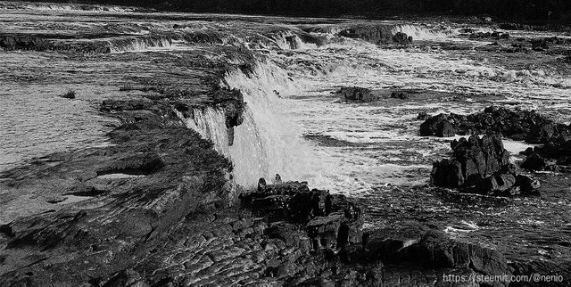carrao_river01.jpg