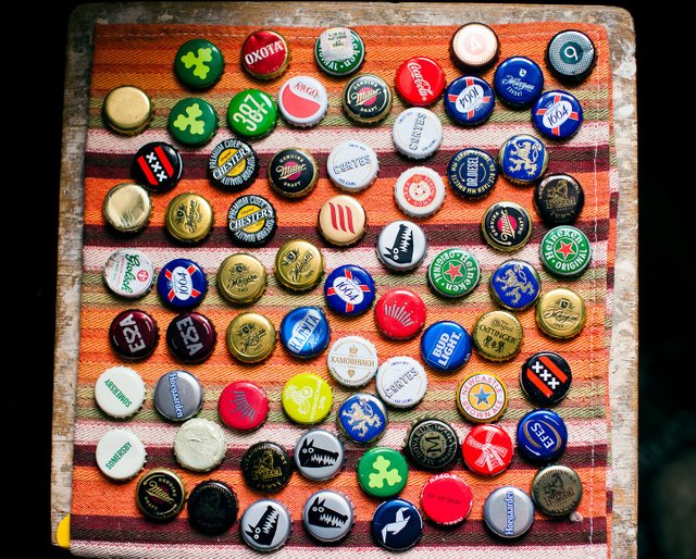 2021-caps-011w.jpg