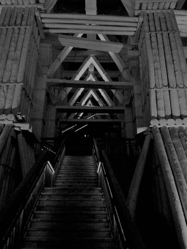 monomad salt mine 2.jpg
